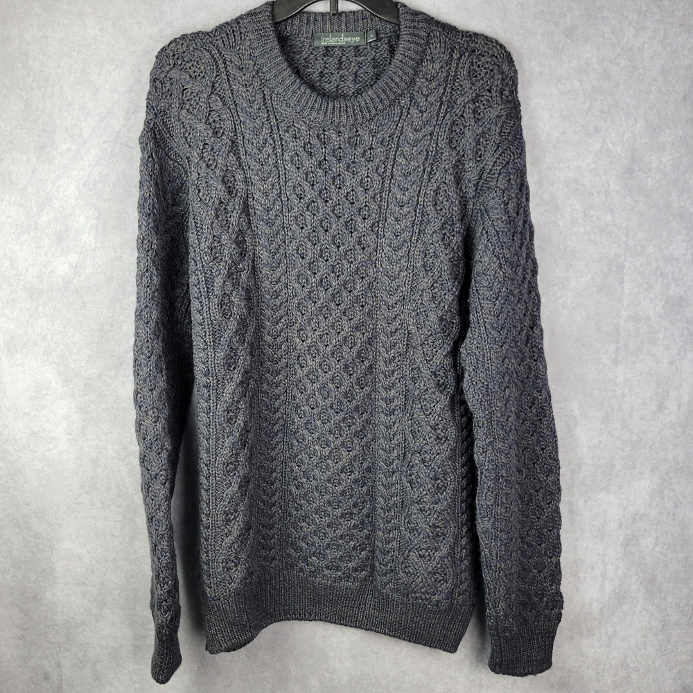 IRELAND’S‎ EYE VIRGIN WOOL NAVY CABLE KNIT SWEATER Size L